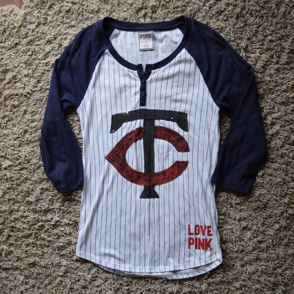 VS Pink Minnesota Twins Baseball Shirt Size Small